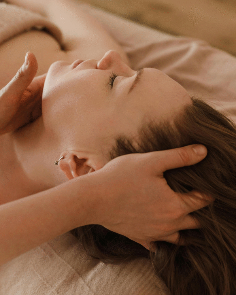 Massage crânien, cervicale, détente et relaxation à Cluses, Aora Vitae